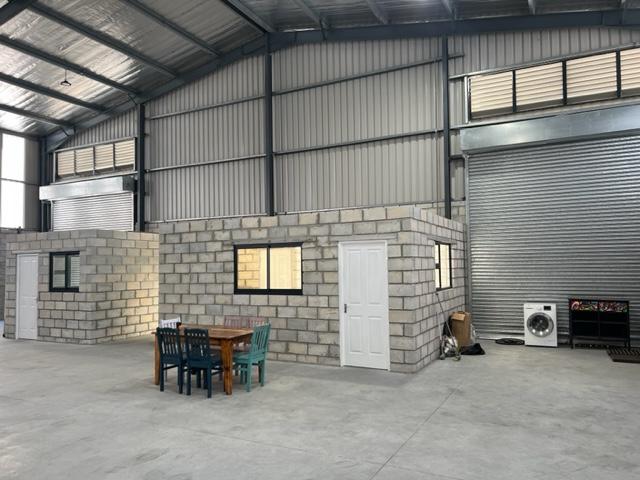 To Let commercial Property for Rent in Cotswold Eastern Cape